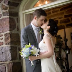 Moodeous Photography - Pennsylvania Destination Wedding