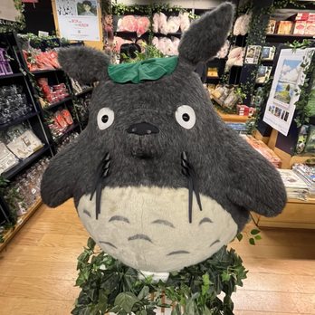 Kinokuniya Bookstore - Bookstores Near Me - New York, New York