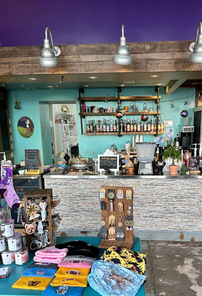 CROW & CO. Updated October 2024 2 S Main St, Hutchinson, Kansas