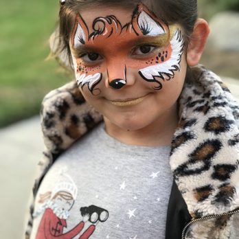 Doranys Dazzling Brush - Fancy fox - Face Painting Near Me