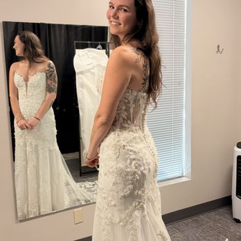 A Best Tailoring & Alterations - Sewing & Alterations Near Me - Renton, Washington