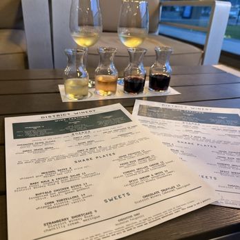 District Winery - Menus and traditional wine flight - Wineries Near Me - Washington, DC, District of Columbia