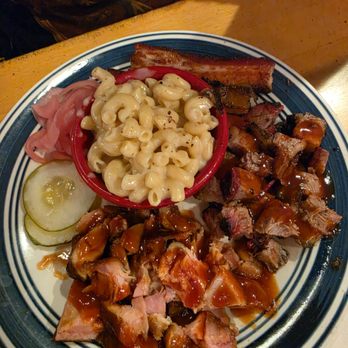 Smoke & Donuts - Sampler combo - Barbeque Near Me - Orlando, Florida Smoke & Donuts - Sampler combo - Barbeque Near Me - Orlando, Florida