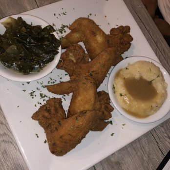 Della J's Delectables - Jumbo Fried Wings. Juicy, flavorful. The main dishes are great but the sides were bland - Southern Near Me - Alexandria, Virginia