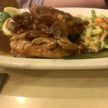 Ruggero's - Chicken marsala with grilled vegetables. - Pizza Near Me - Flint, Michigan