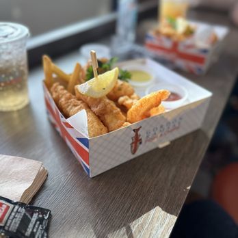 Gordon Ramsay Fish & Chips - Fish & Shrimp Combo - Fish & Chips Near Me - Orlando, Florida Gordon Ramsay Fish & Chips - Fish & Shrimp Combo - Fish & Chips Near Me - Orlando, Florida