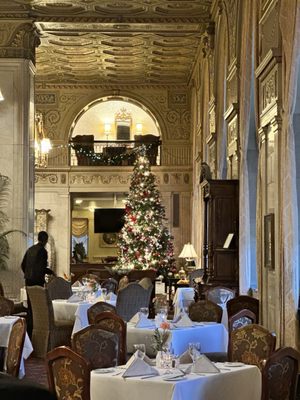 Lobby Bar & Grill at The Brown Hotel by null