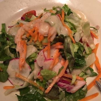 Petterinos - House Salad - American Near Me - Chicago, Illinois Petterinos - House Salad - American Near Me - Chicago, Illinois
