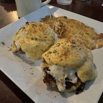 Shipwreck Raw Bar - Crab Cake Benedict - Southern Near Me - Port St Joe, Florida Shipwreck Raw Bar - Crab Cake Benedict - Southern Near Me - Port St Joe, Florida