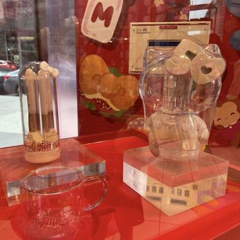 Hello Kitty Pop-Up in NYC - Pop-up Shops Near Me - New York, New York