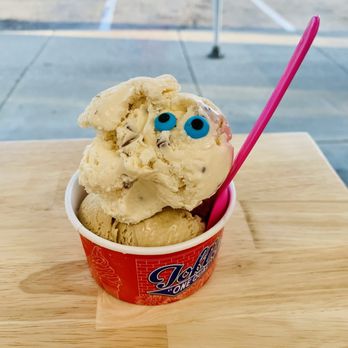 Toft's Grand Scoop - Ice Cream & Frozen Yogurt Near Me - Columbus, Ohio