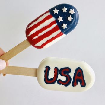Sweet T's - Cake popsicles - Custom Cakes Near Me Sweet T's - Cake popsicles - Custom Cakes Near Me