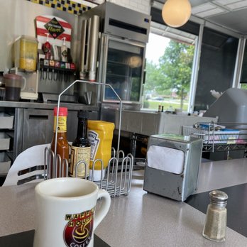 Waffle House - Fort Mill - Dirty counter - Breakfast & Brunch Near Me - Fort Mill, South Carolina