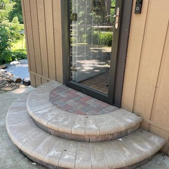 Advanced Landscaping - Front door steps - Landscaping Near Me