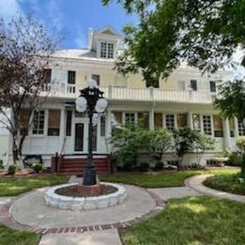 Captain's Quarters Inn - Outside view - Bed & Breakfast Near Me - Edenton, North Carolina