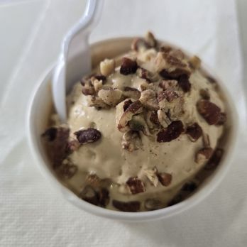 Creamistry - Coffee ice cream with pecans - Ice Cream & Frozen Yogurt Near Me - Round Rock, Texas
