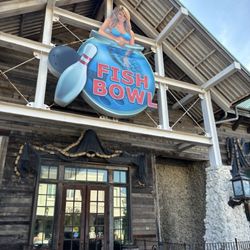 Uncle Buck's Fish Bowl & Grill
