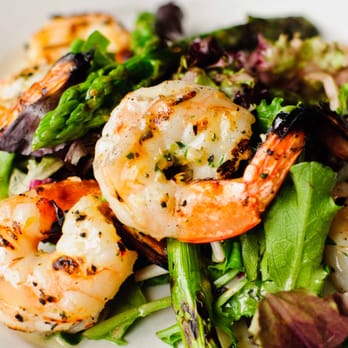 Caffe De Luca - Grilled Shrimp and Asparagus over Salad - Italian Near Me - Forest Park, Illinois