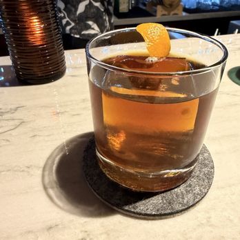 430 Pkwy Cocktail Lounge - Cocktail Bars Near Me - Honolulu, Hawaii 430 Pkwy Cocktail Lounge - Cocktail Bars Near Me - Honolulu, Hawaii