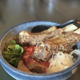 Pho nom Pho nom