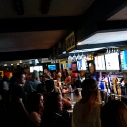 4th and Goal Sports Bar - Feeling like a freshman