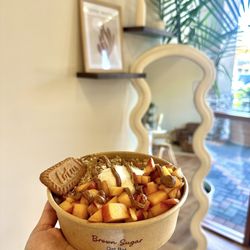 Brown Sugar Oats - Peach cobbler Oat Bowl