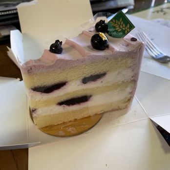 Breeze Bakery Cafe - Bakeries Near Me - Annandale, Virginia