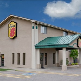 Super 8 by Wyndham Willmar - Super 8 - Hotels Near Me - Willmar, Minnesota Super 8 by Wyndham Willmar - Super 8 - Hotels Near Me - Willmar, Minnesota