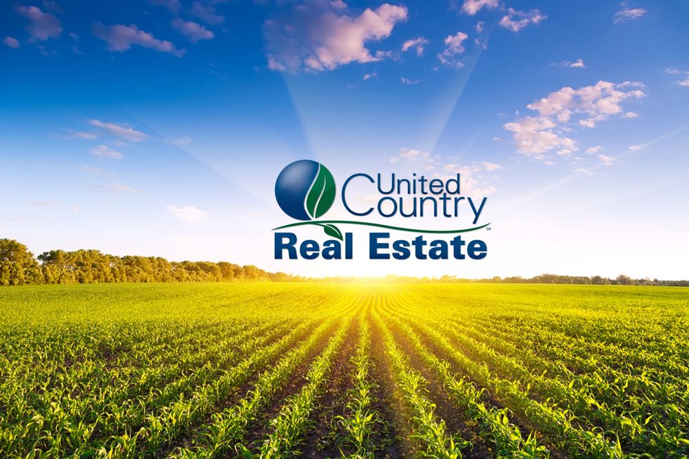 UNITED COUNTRY REAL ESTATE Updated August 2024 2820 NW Barry Rd