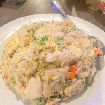 Mama Dough - House special fried rice (egg, chicken, vegetables, shrimp) - Chinese Near Me - Kent, Washington