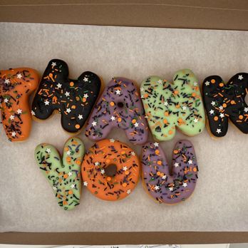 Simone's Donuts - Custom Order donuts - Donuts Near Me - Long Beach, California