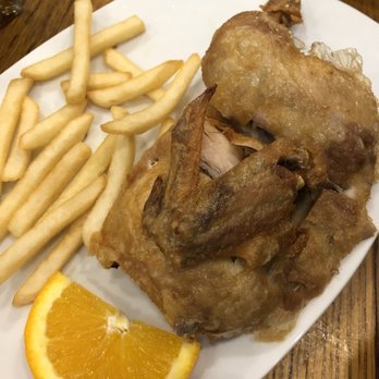 Max's Restaurant - Glendale - 1/2 Chicken - Filipino Near Me - Glendale, California Max's Restaurant - Glendale - 1/2 Chicken - Filipino Near Me - Glendale, California