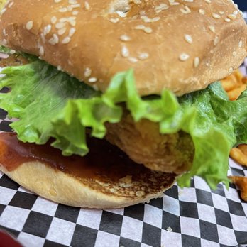 Aj's Diner - BBQ Chicken Sandwich - Diners Near Me - El Paso, Texas
