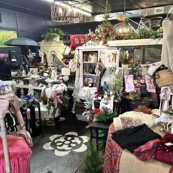 Mt.Washington Florist & Coffee Bar - Coffee & Tea Near Me - Mount Washington, Kentucky Mt.Washington Florist & Coffee Bar - Coffee & Tea Near Me - Mount Washington, Kentucky