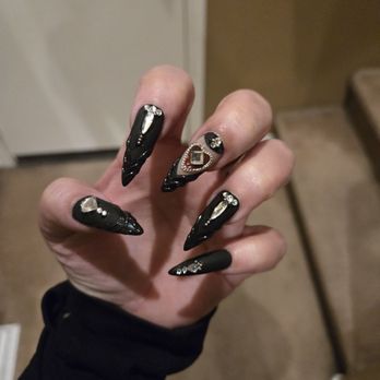 Organic Nail Lounge - Nail Salons Near Me - Perris, California