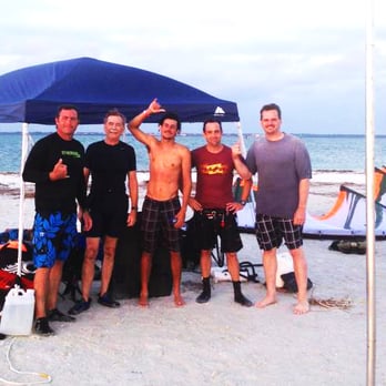 Florida Kiteboarding School - Awesome day of training with these guys! - Kiteboarding Near Me Florida Kiteboarding School - Awesome day of training with these guys! - Kiteboarding Near Me