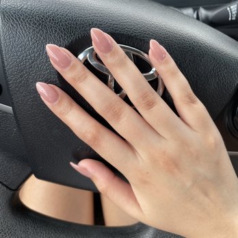 Bellagio Nails Bar - Nail Salons Near Me - Plano, Texas