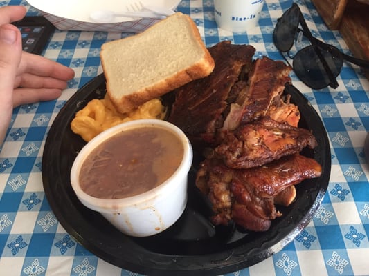 Pig-N-Chik BBQ by null