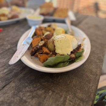 Bintliff’s Corner Brew - Crab cake Benedict - Breakfast & Brunch Near Me - Gardiner, Maine