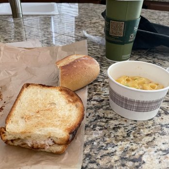 Panera Bread - Broccoli and cheese Mac and smokehouse barbecue chicken sandwich - Salad Near Me - Manteca, California