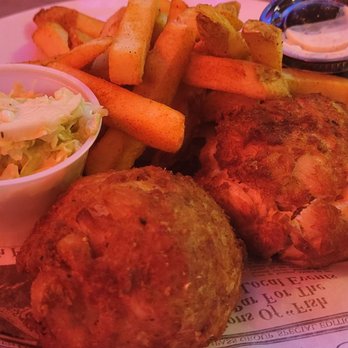Nicks Fish House - Crab cake dinner - Seafood Near Me - Baltimore, Maryland