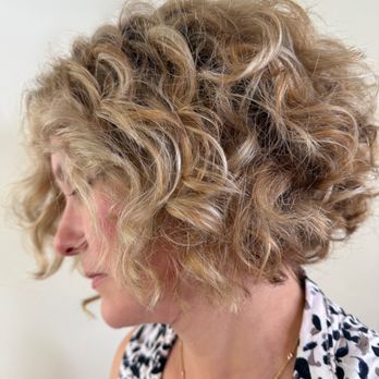 Poza Salon - The only short hair specialists in Charlotte - Hair Salons Near Me - Charlotte, North Carolina Poza Salon - The only short hair specialists in Charlotte - Hair Salons Near Me - Charlotte, North Carolina