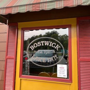 Bostwick Lake Inn - Entrance - New American Near Me - Rockford, Michigan Bostwick Lake Inn - Entrance - New American Near Me - Rockford, Michigan