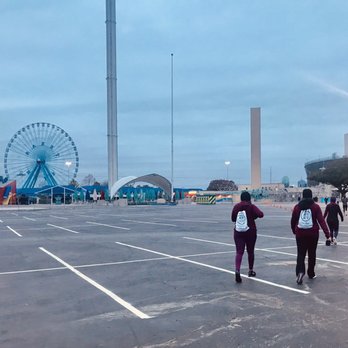 Hot Chocolate 15K/5K - The walk to the start line - Races & Competitions Near Me - Dallas, Texas Hot Chocolate 15K/5K - The walk to the start line - Races & Competitions Near Me - Dallas, Texas