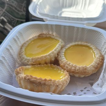 Tai Pan Dim Sum - Baked Egg Custard - warm, flakey, semi-sweet! - Dim Sum Near Me - Honolulu, Hawaii