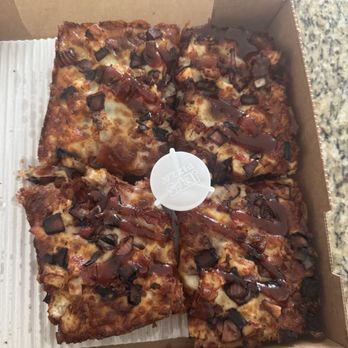 Jet's Pizza - Pizza Near Me - Riverview, Florida