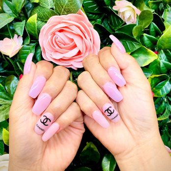 Violet Nails - Nail Salons Near Me - Winnetka, California