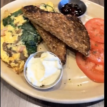 Snooze, an A.M. Eatery - Veggie omelette, roasts and sliced tomatoes! - Breakfast & Brunch Near Me - Addison, Texas