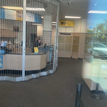 The UPS Store - Employees not taking customers within their hours of operations. - Printing Services Near Me - Oxnard, California The UPS Store - Employees not taking customers within their hours of operations. - Printing Services Near Me - Oxnard, California
