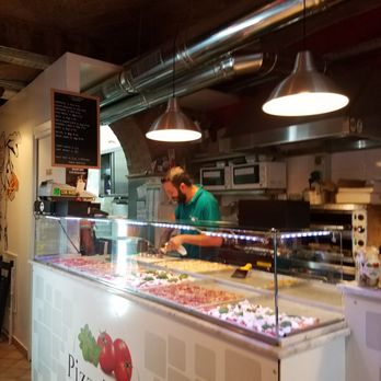 Pizza Zizza - The owner is very down to earth! - Pizza Near Me - Rome, RM Pizza Zizza - The owner is very down to earth! - Pizza Near Me - Rome, RM